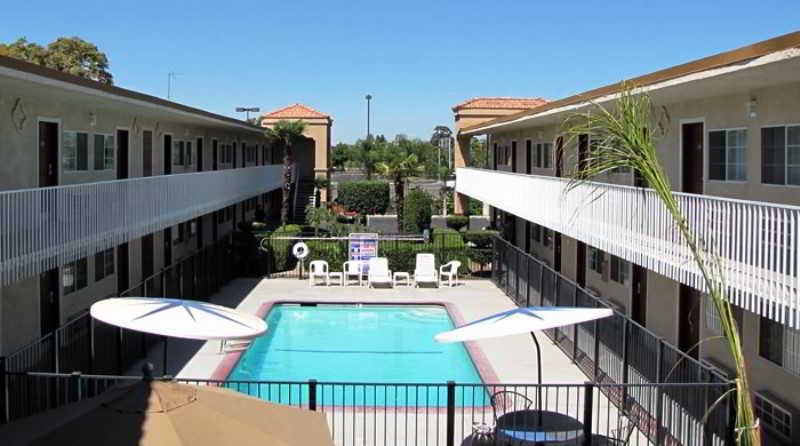 Dream Inn Fresno Exteriér fotografie