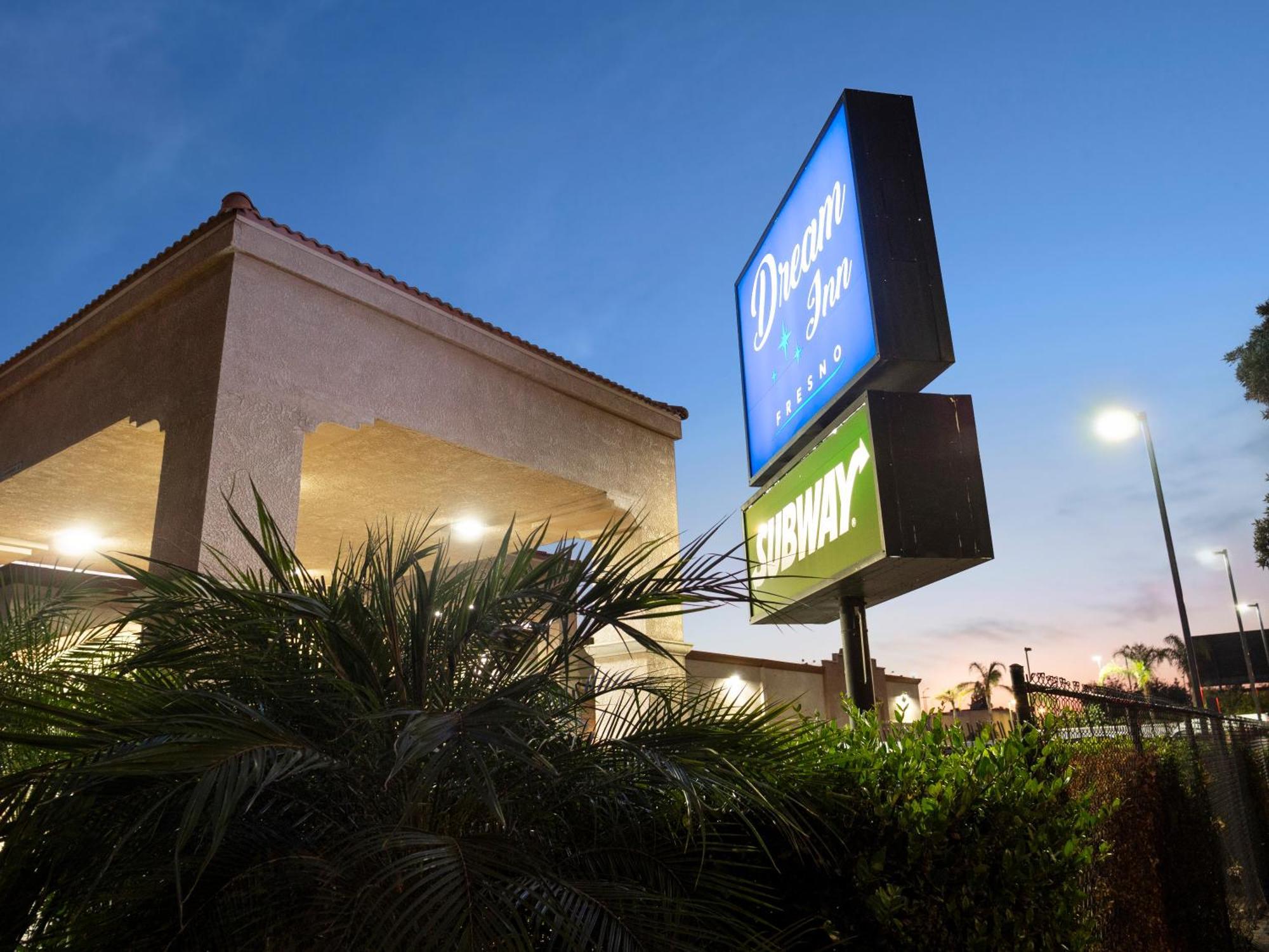 Dream Inn Fresno Exteriér fotografie