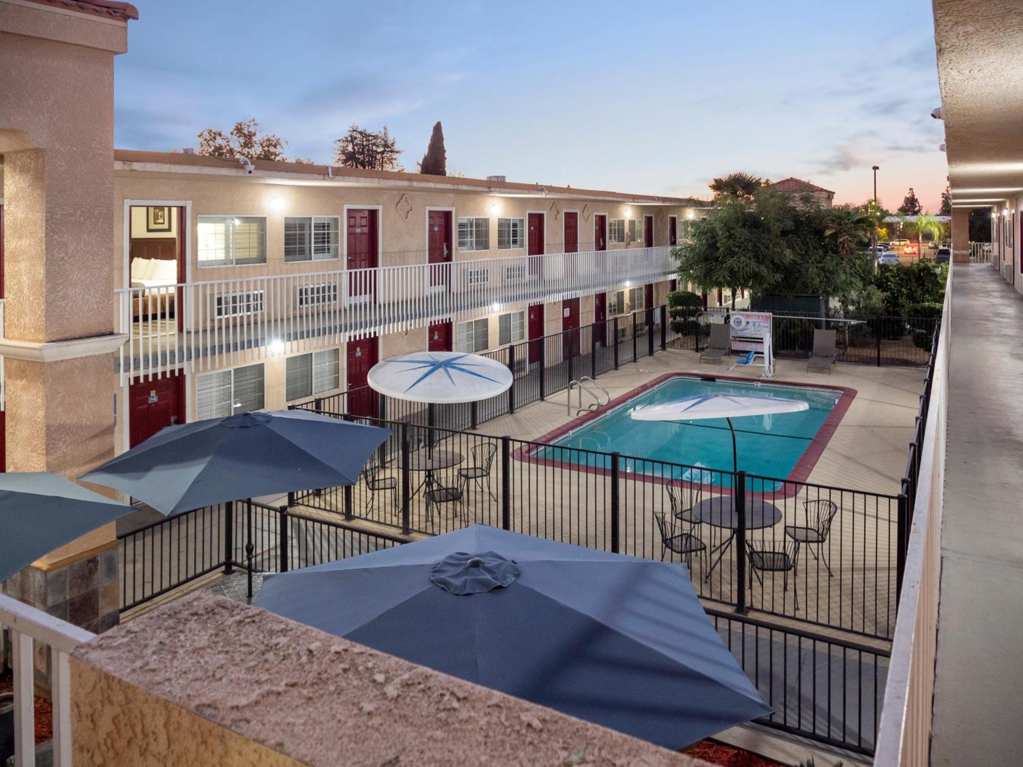 Dream Inn Fresno Exteriér fotografie