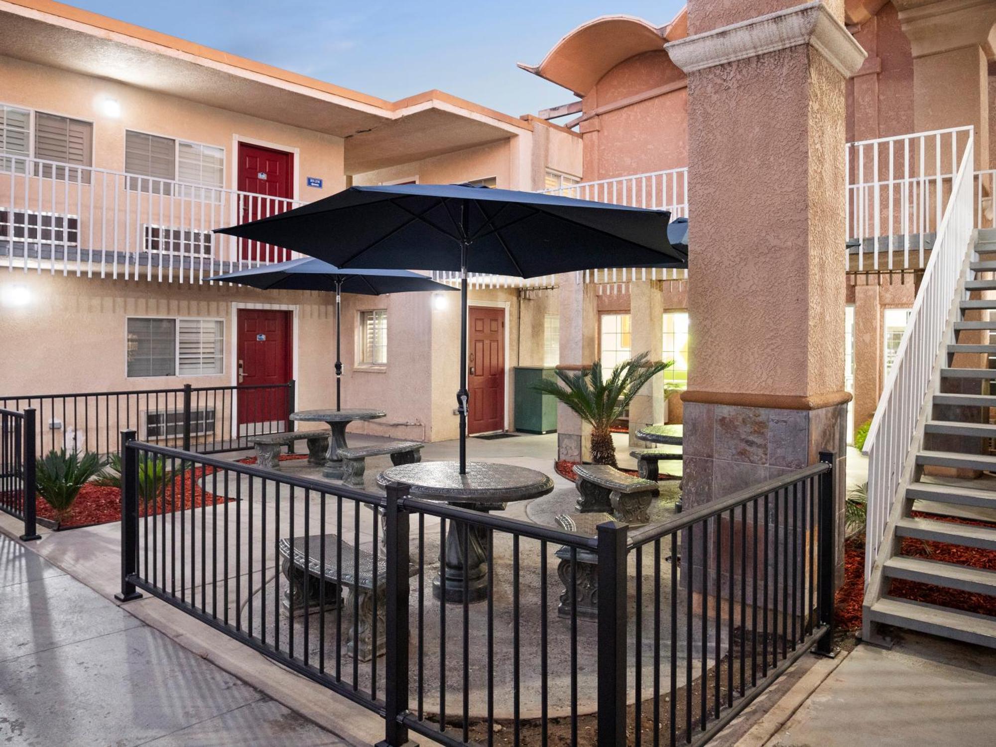 Dream Inn Fresno Exteriér fotografie