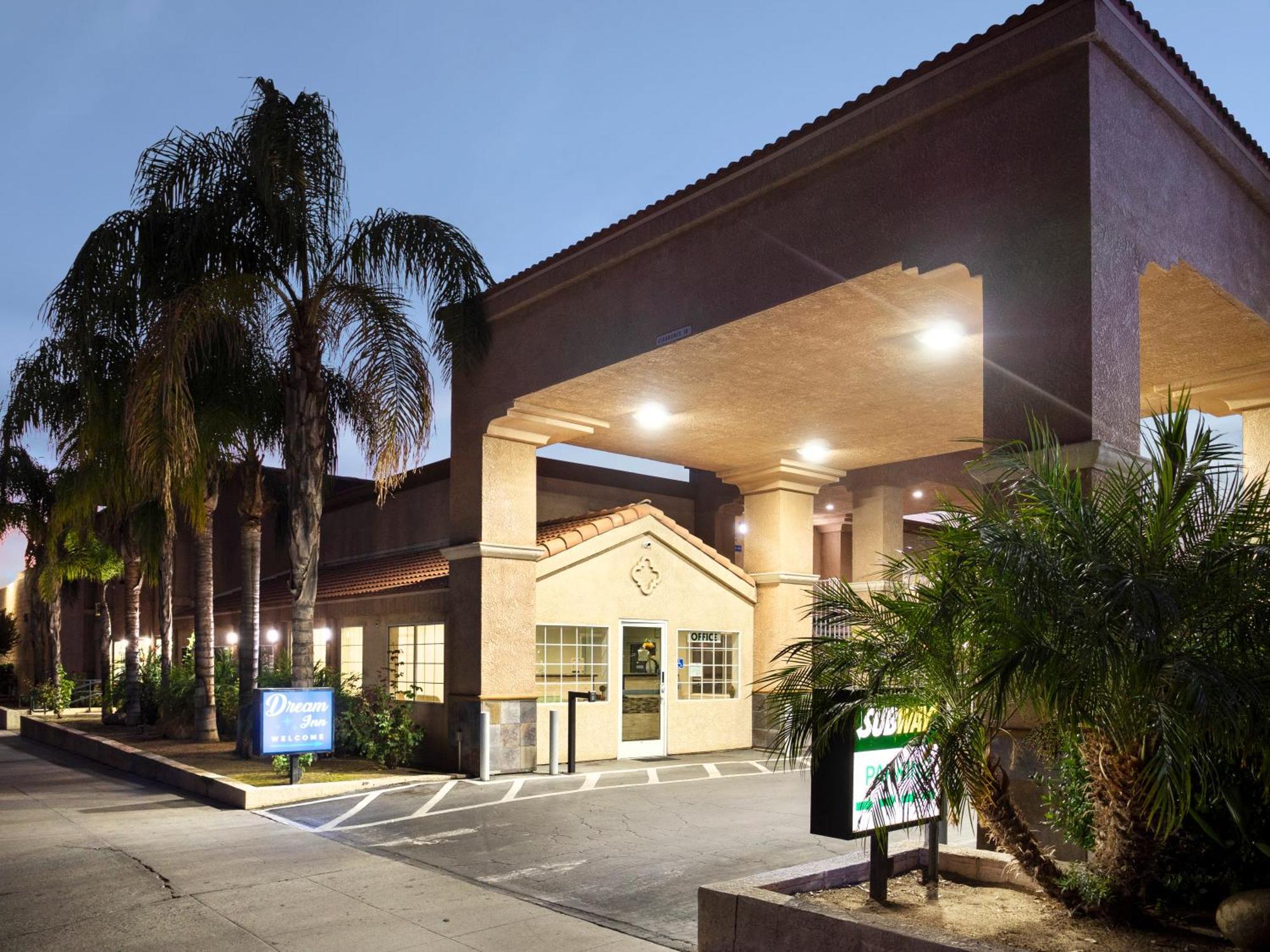 Dream Inn Fresno Exteriér fotografie