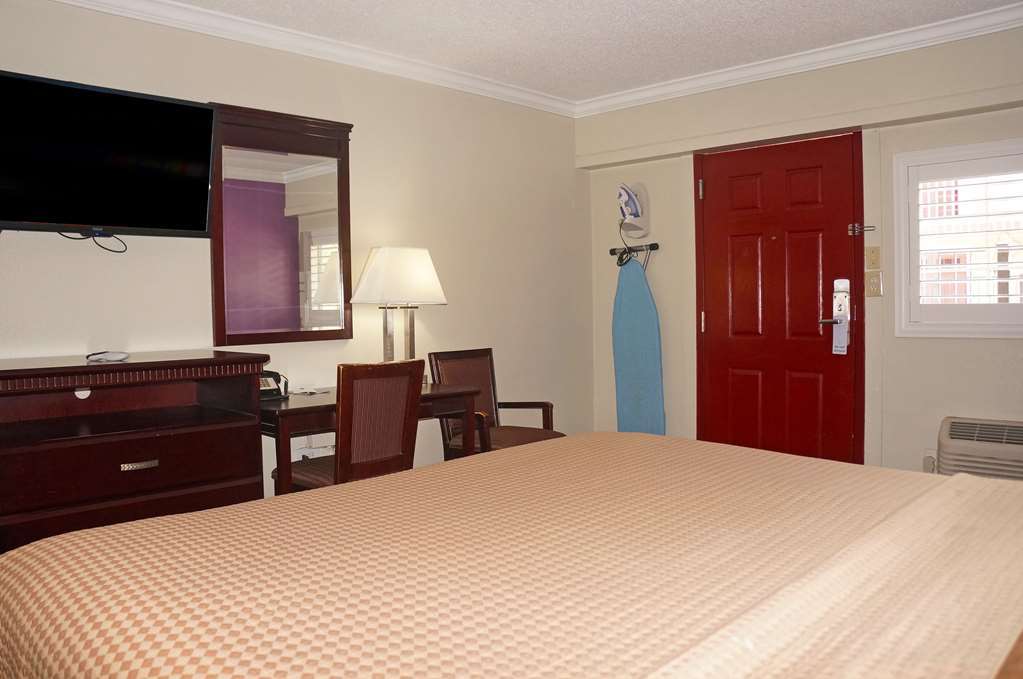 Dream Inn Fresno Pokoj fotografie